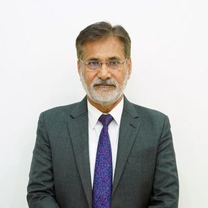 best eye specialists in lahore