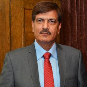 best eye specialists in lahore