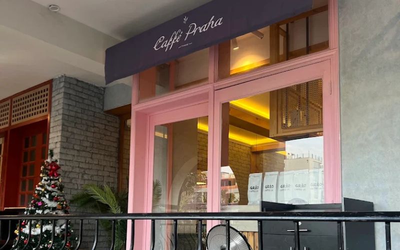 caffè praha café islamabad