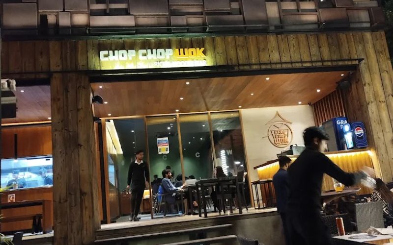 chop chop wok café islamabad