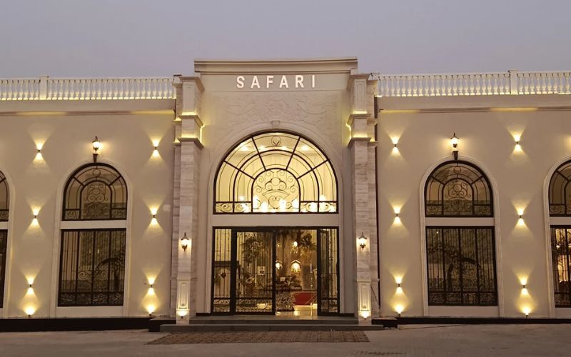 Safari Grand Marquee